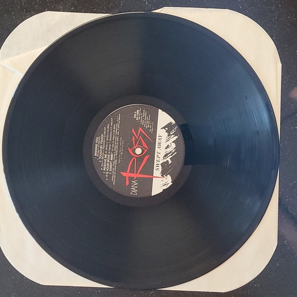 1984 DIANA ROSS Album - Picture 5 of 9